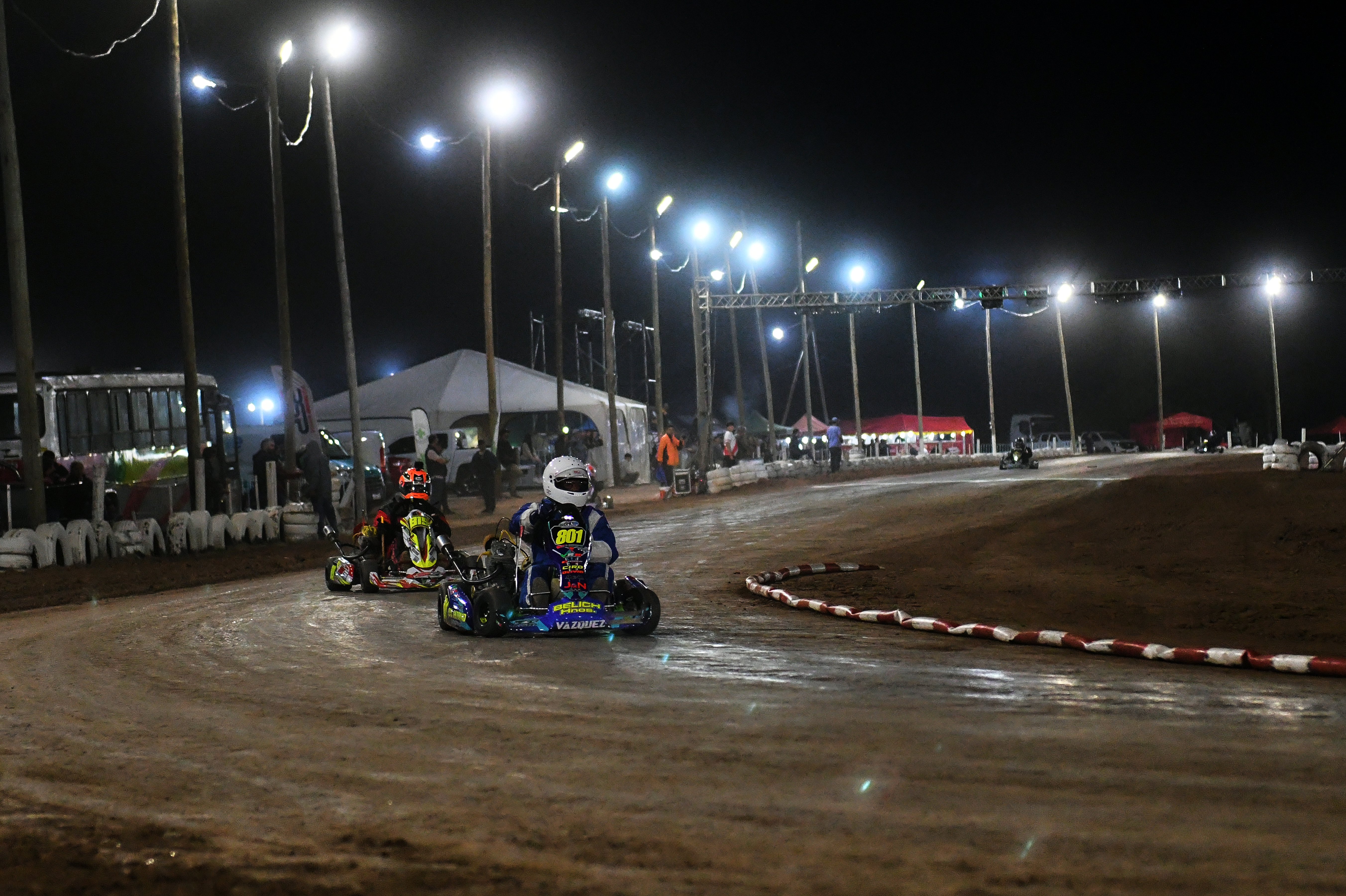 Portada de 100 Carreras Categoria Kayak